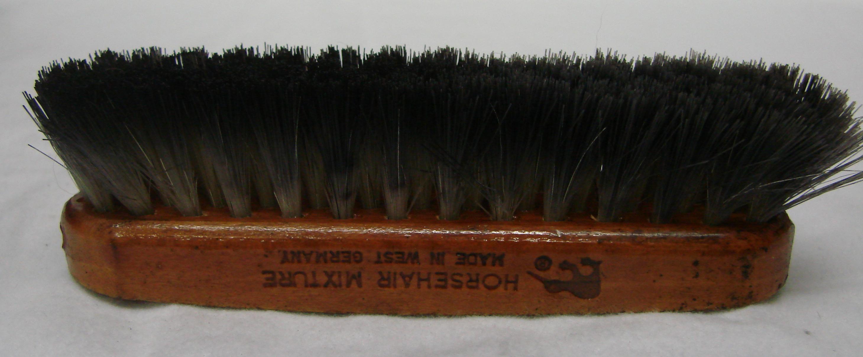 kiwi shoe shine compact