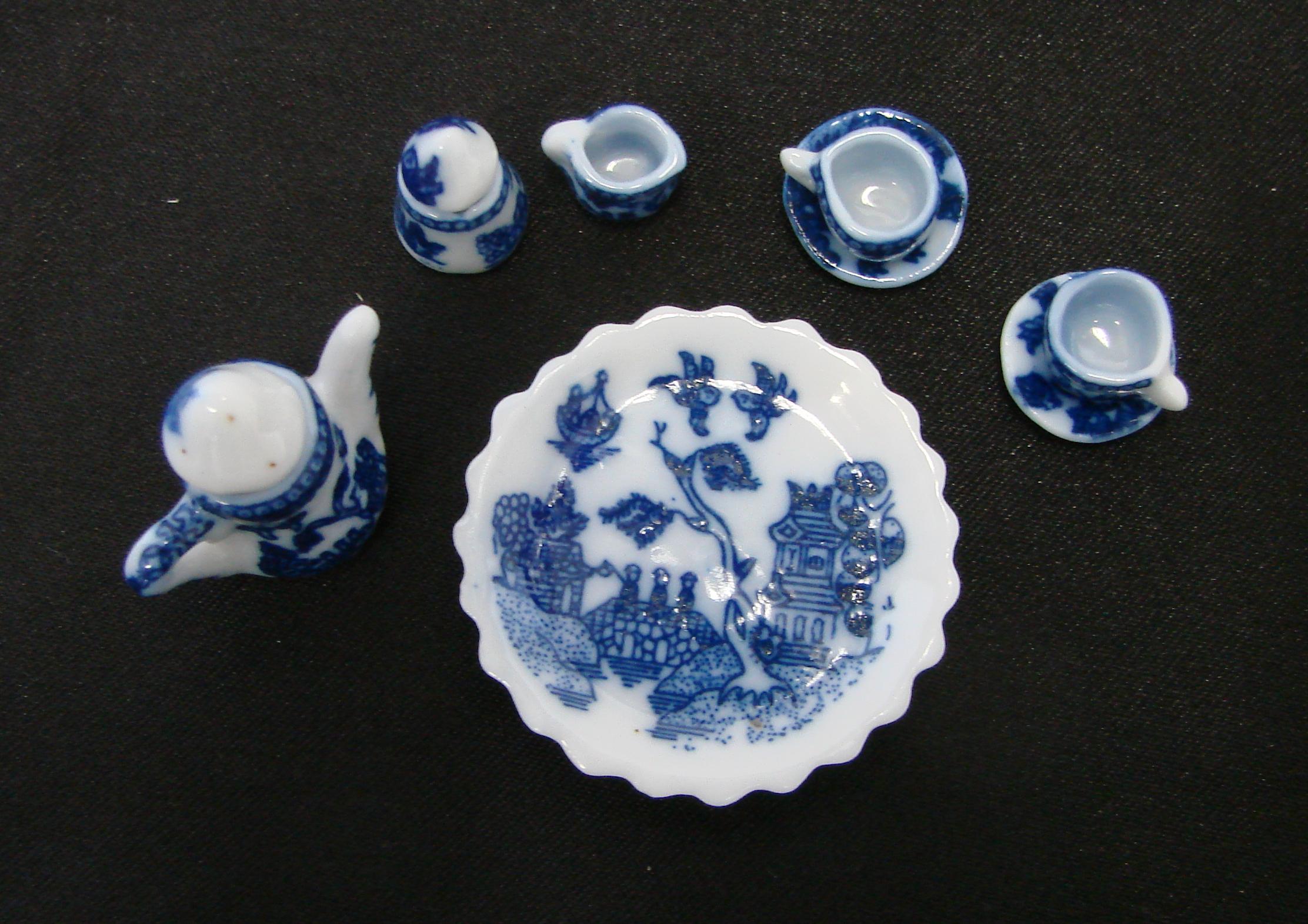 Miniature Mini Blue Willow Tea Cup Saucer Tray Pot Set  