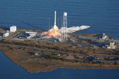 orbital-antares-rocket-launch